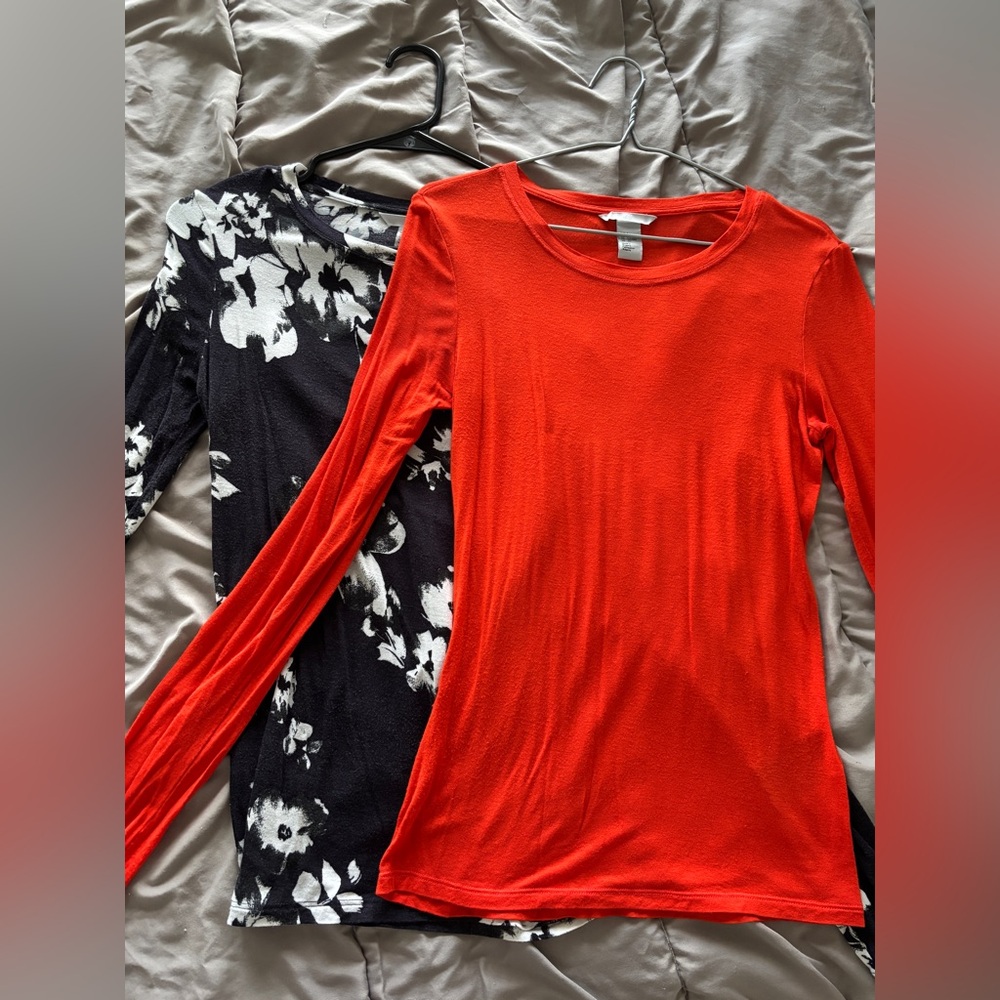 H&M Fitted Long Sleeve Tops – Set of 2 (Floral & Solid Orange)
